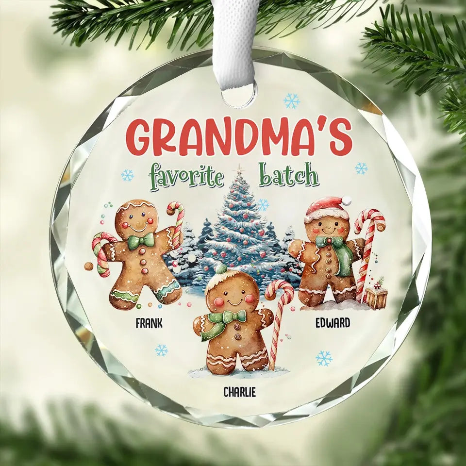 Grandma's Gingerbread And Her Loving Squeeze - Family Personalized Custom Circle Glass Ornament - Christmas Gift For Mom, Grandma